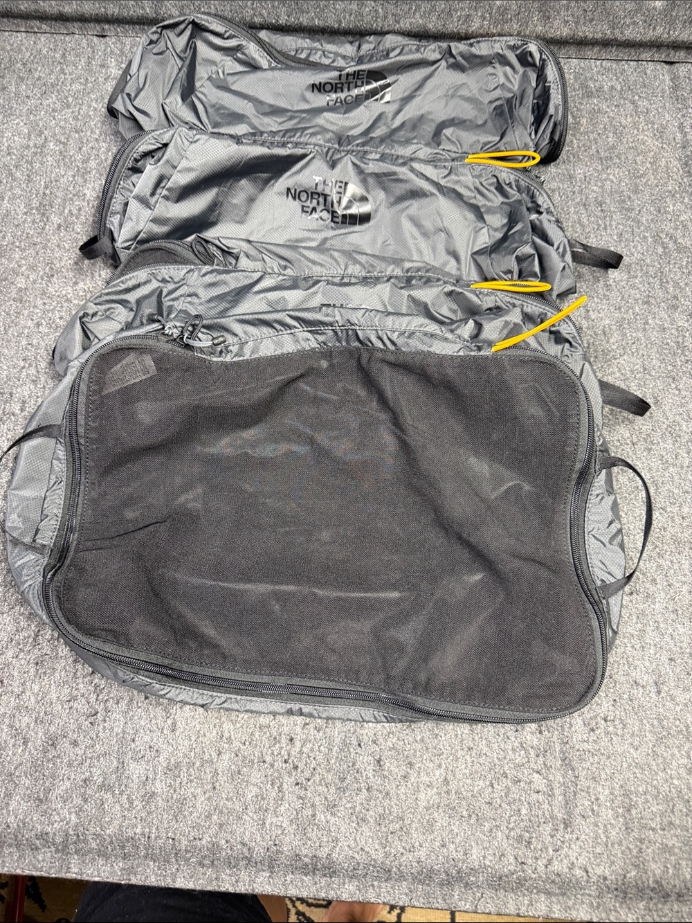 The North Face set of 4 Gray luggage Pack with Yellow Pull Tabs - Picture 4 of 8